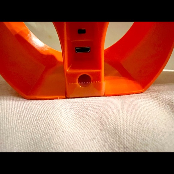 Mini portable fan.4” - Picture 4 of 4